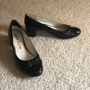 Anne Klein iflex Dark Navy 1” Heel
